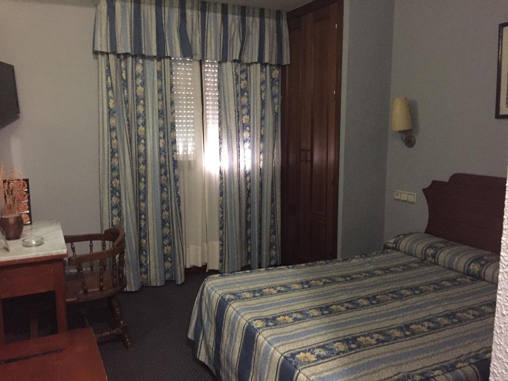 El Pilar Hotel La Carlota Quarto foto